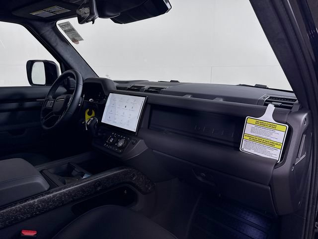New 2026 Land Rover Defender 110 OCTA AWD/4WD image 31