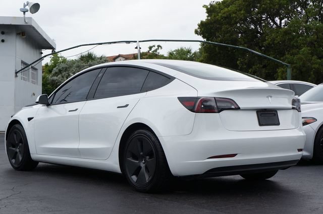 Used 2021 Tesla Model 3 Standard Range Plus RWD image 5