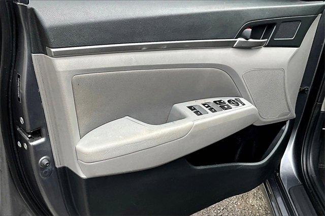 Used 2019 Hyundai Elantra SEL image 18
