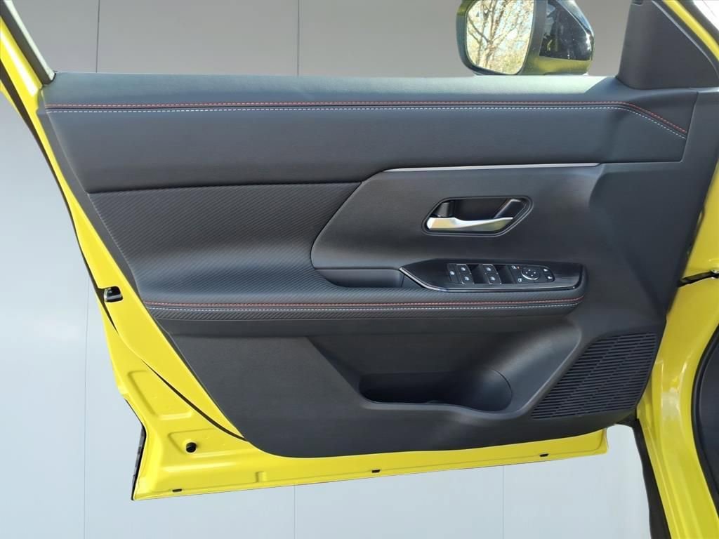 New 2026 Nissan Kicks SR image 10
