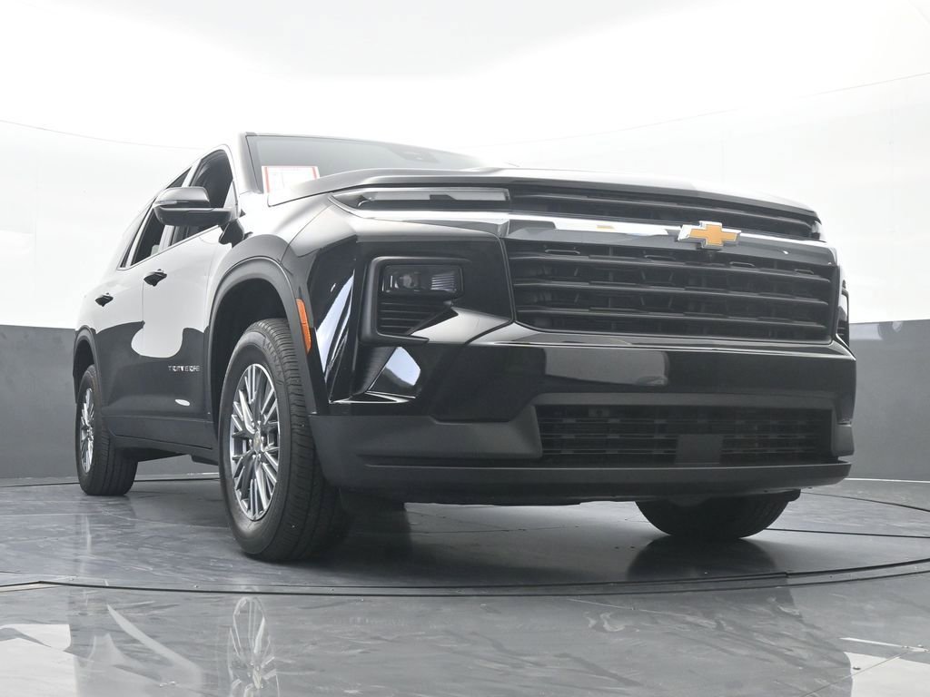 Used 2024 Chevrolet Traverse LS image 69