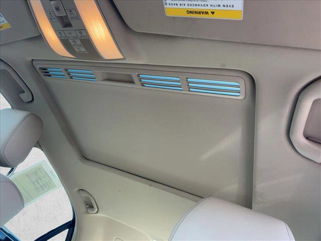 Used 2014 Mercedes-Benz E 350 4MATIC Sedan image 16