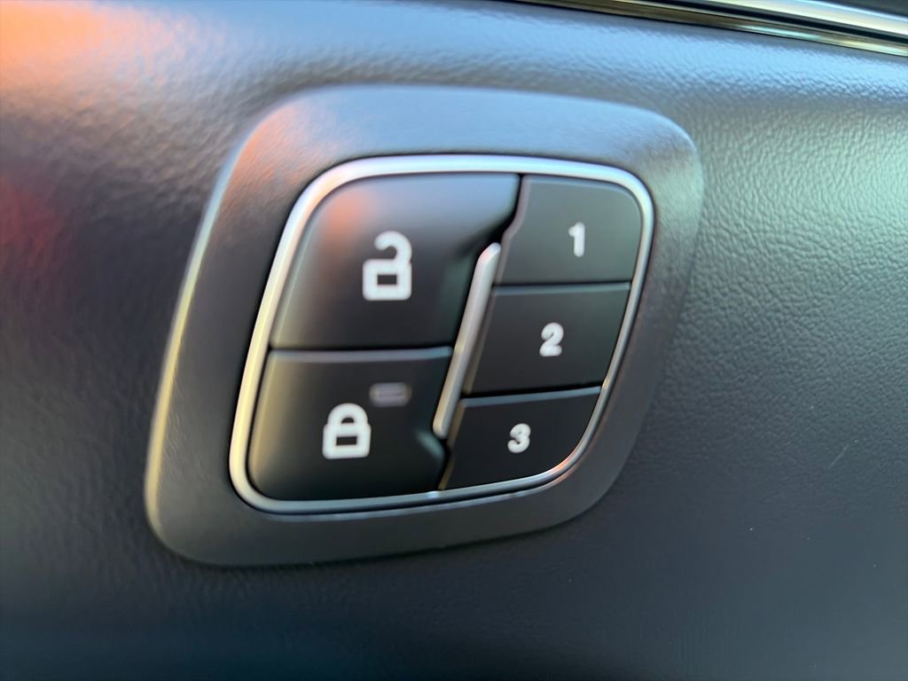 Used 2024 Ford Mustang Mach-E Premium image 17