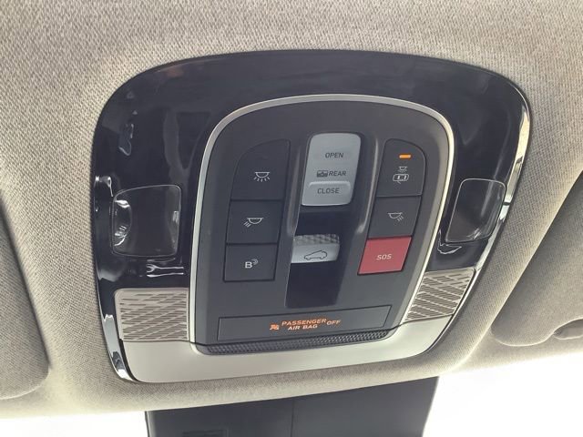 Used 2023 Hyundai Palisade Limited AWD/4WD image 36