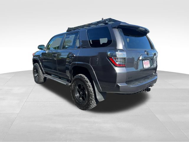 Used 2022 Toyota 4Runner SR5 Premium w/ Moonroof Package AWD/4WD image 5