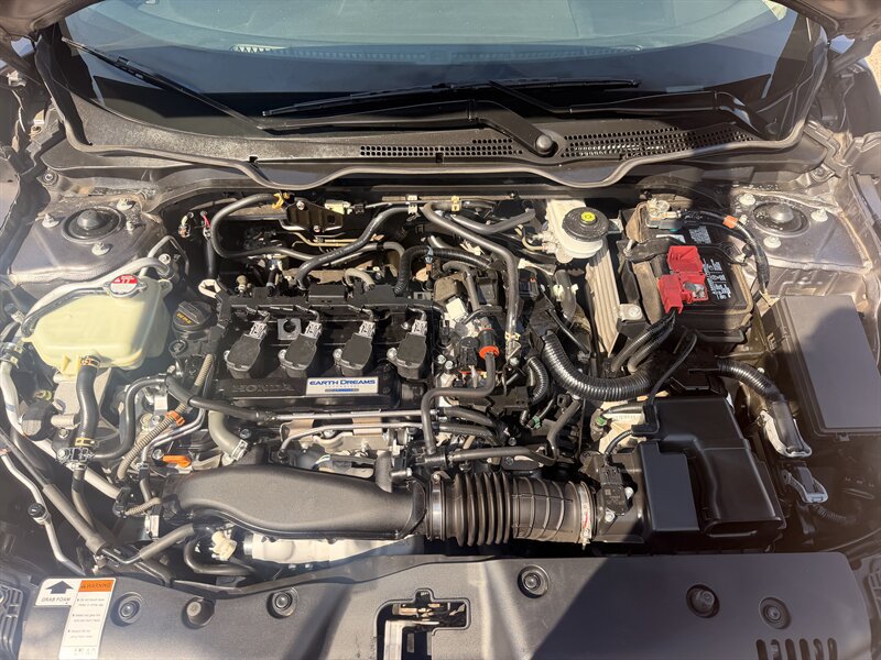 Used 2019 Honda Civic EX image 9