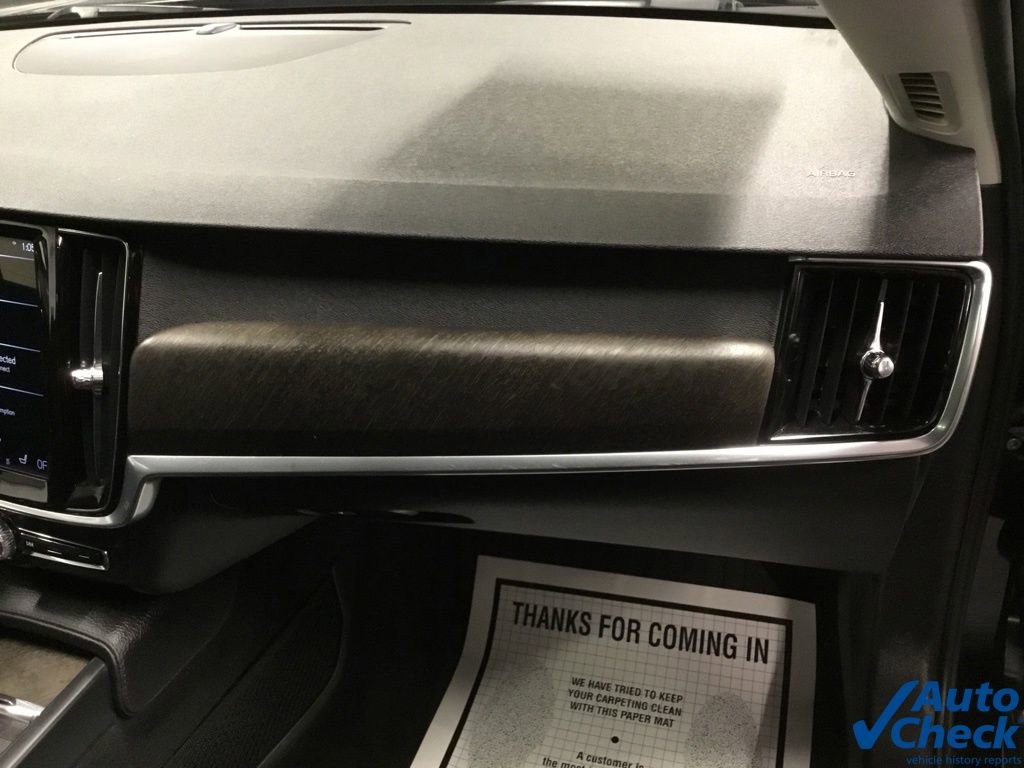 Used 2020 Volvo V90 T6 Cross Country image 38