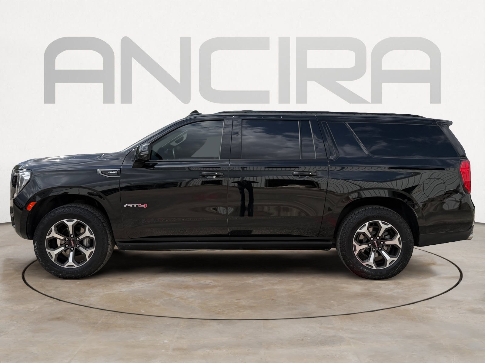 Used 2024 GMC Yukon XL AT4 w/ AT4 Premium Plus Package AWD/4WD image 6