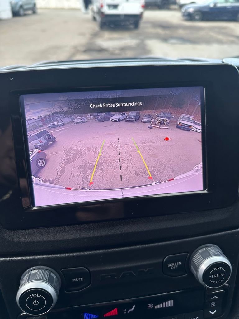 Used 2025 RAM ProMaster 2500 w/ Convenience Group FWD image 18