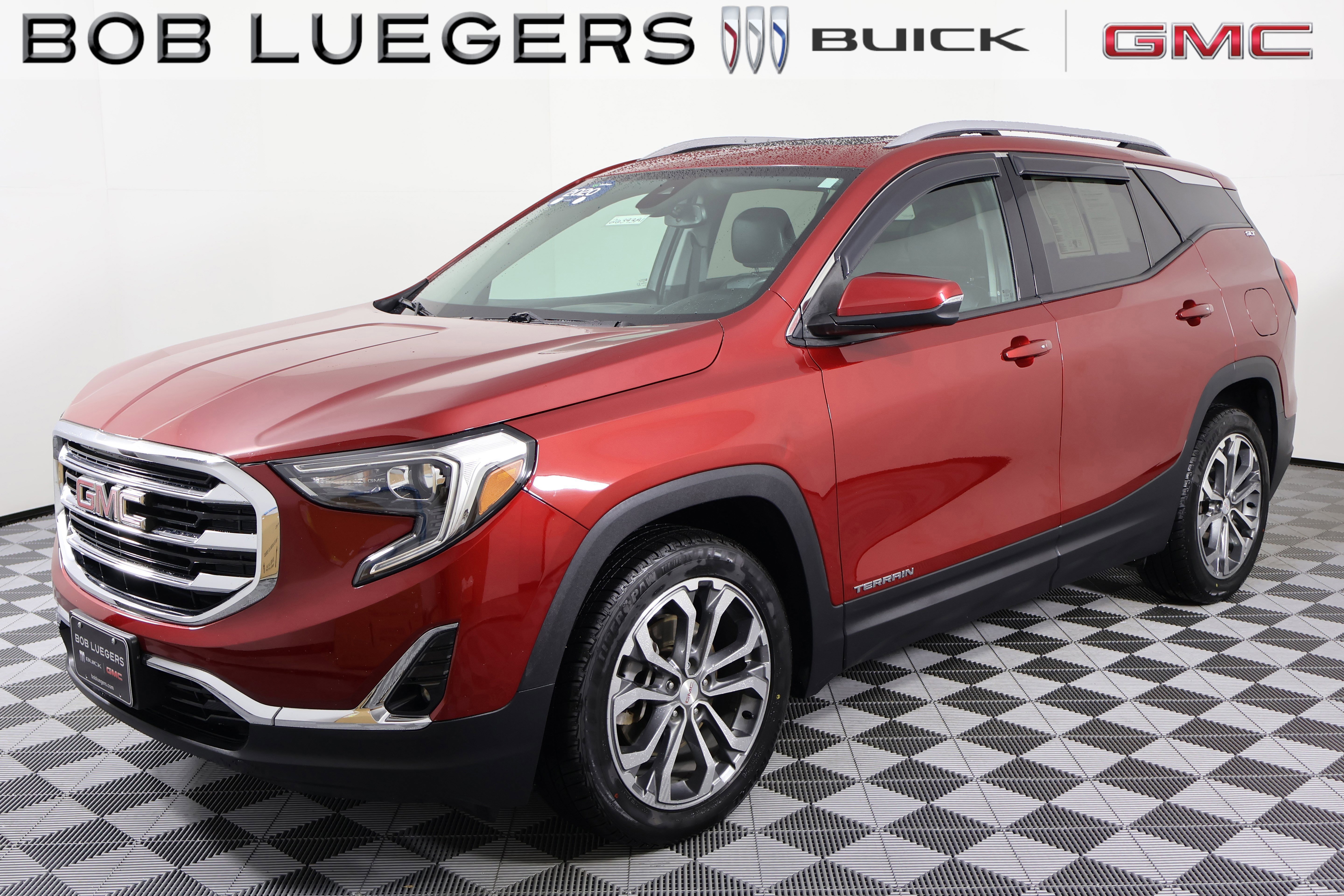 Certified 2020 GMC Terrain SLT w/ Preferred Package FWD image 3