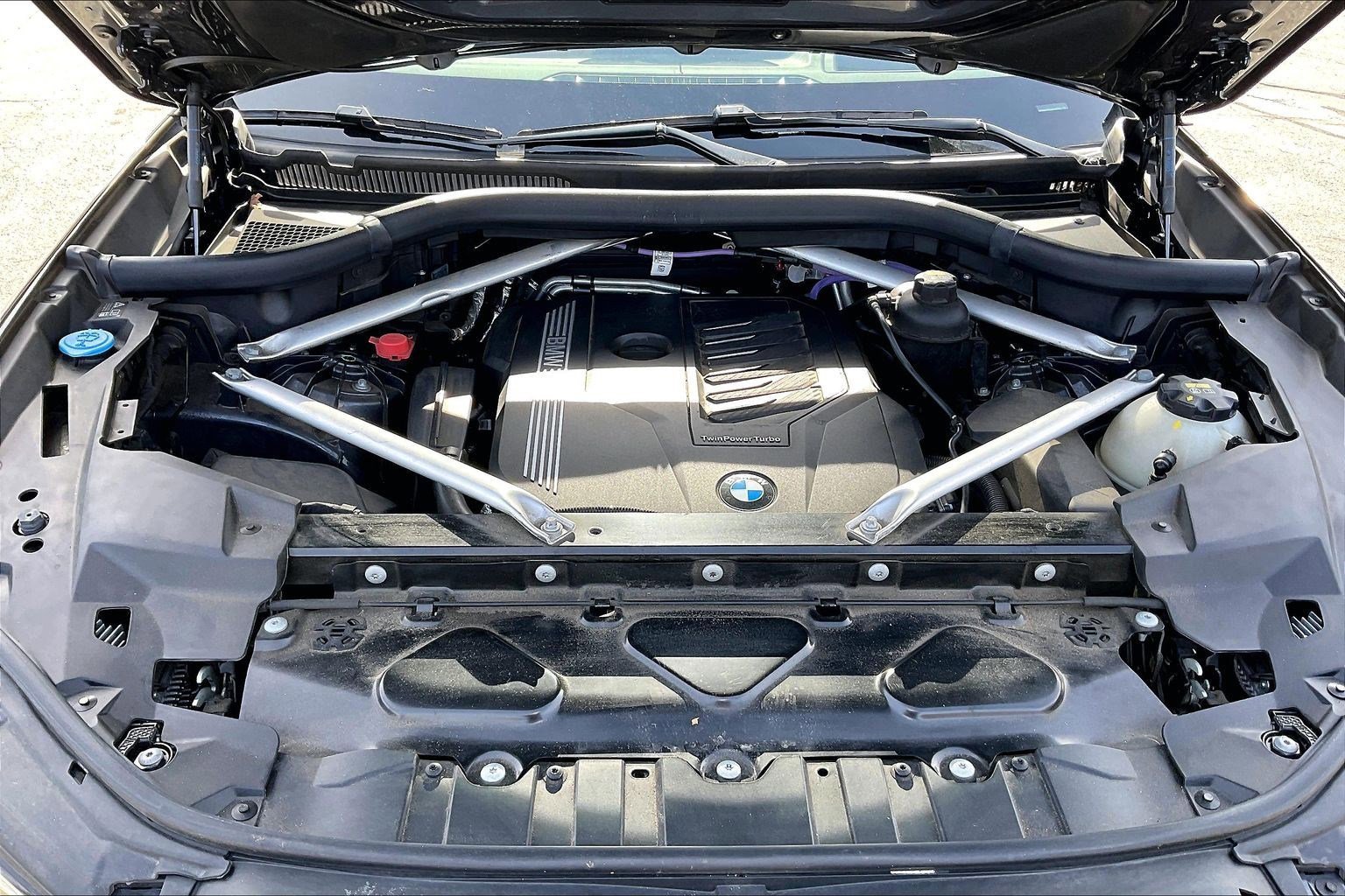 Used 2021 BMW X5 xDrive40i w/ Premium Package image 9