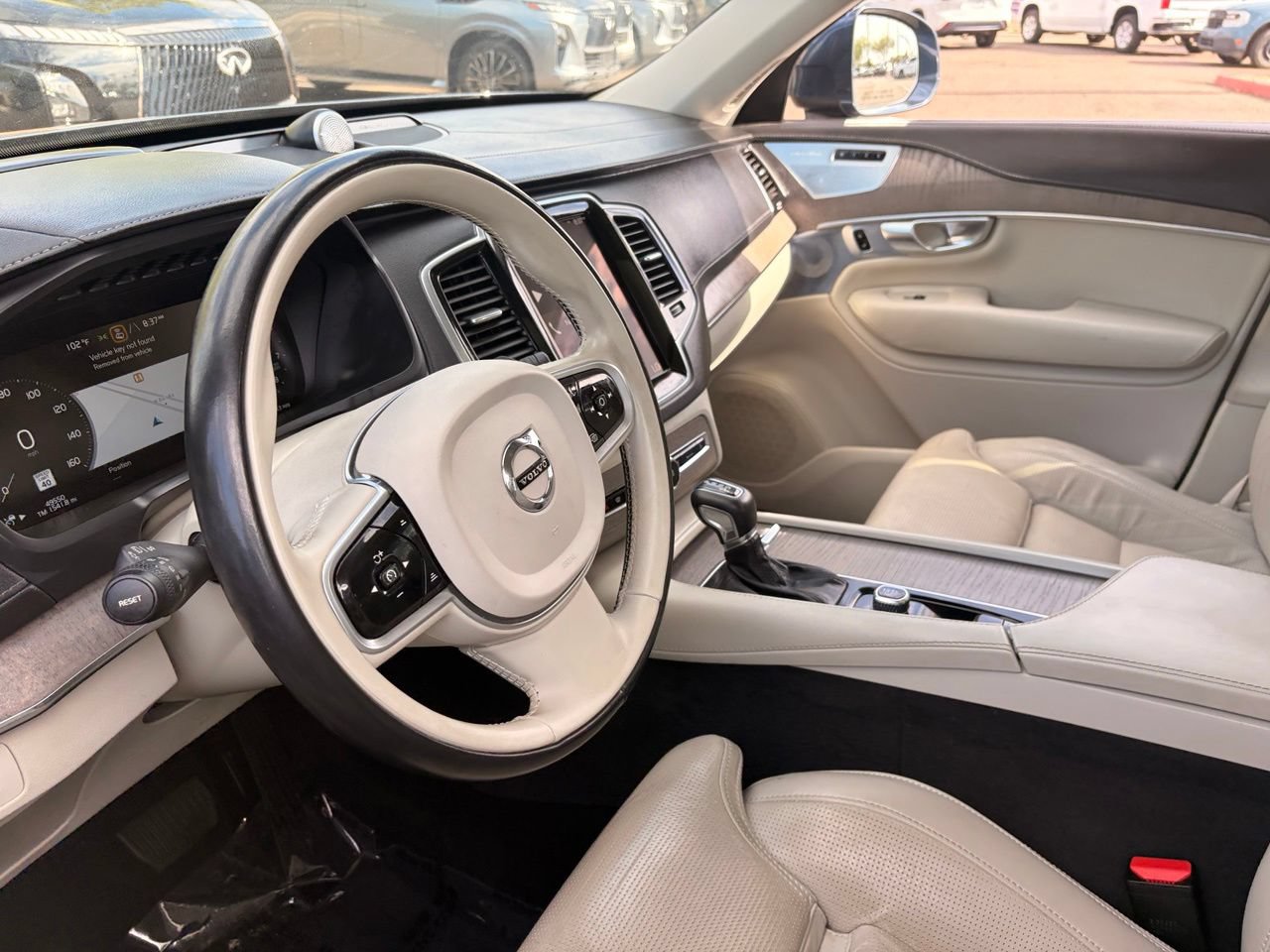 Used 2022 Volvo XC90 T6 Inscription w/ Advanced Package AWD/4WD image 18
