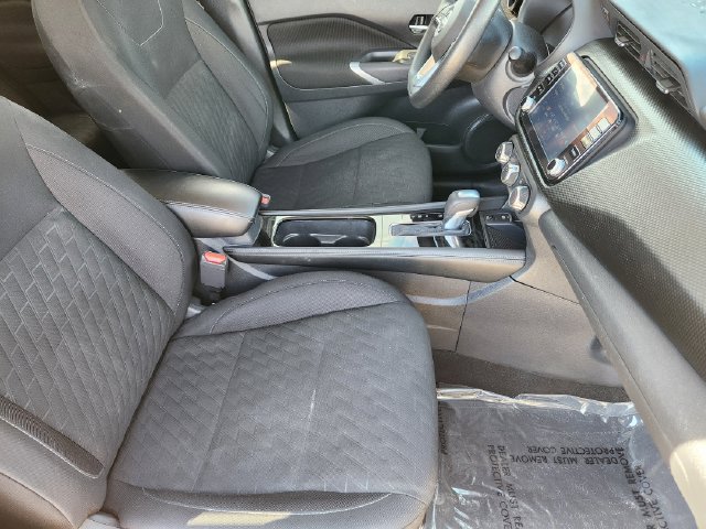Used 2023 Nissan Kicks SV FWD image 14