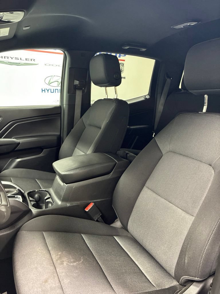 Used 2024 Chevrolet Colorado Trail Boss w/ Advanced Trailering Package AWD/4WD image 9