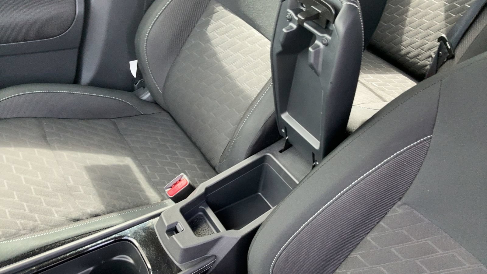 Certified 2024 Nissan Kicks SV FWD image 38
