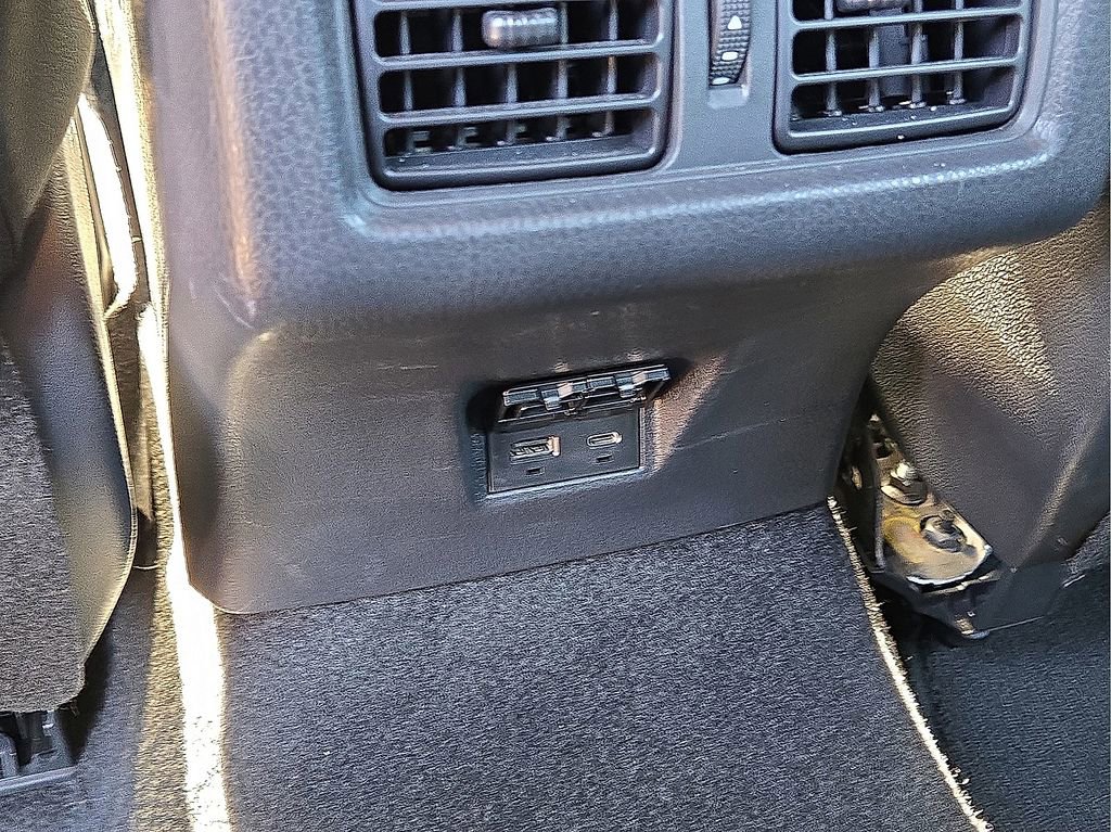 Used 2026 Toyota Camry SE w/ Convenience Package image 17