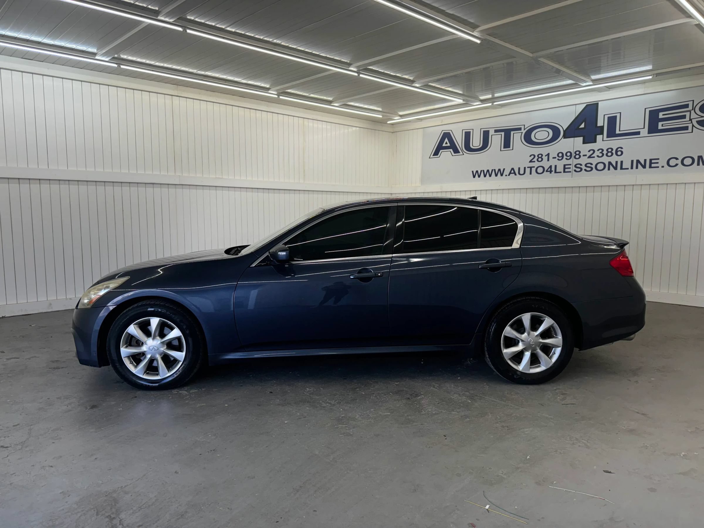 Used 2011 INFINITI G37 x Sedan w/ Premium Pkg AWD/4WD image 8