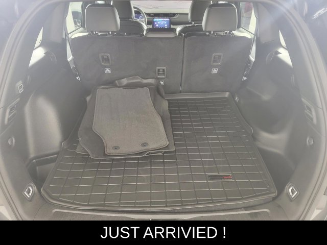 Used 2024 Jeep Grand Cherokee Limited AWD/4WD image 16