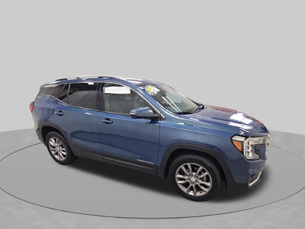 Certified 2024 GMC Terrain SLT AWD/4WD image 2