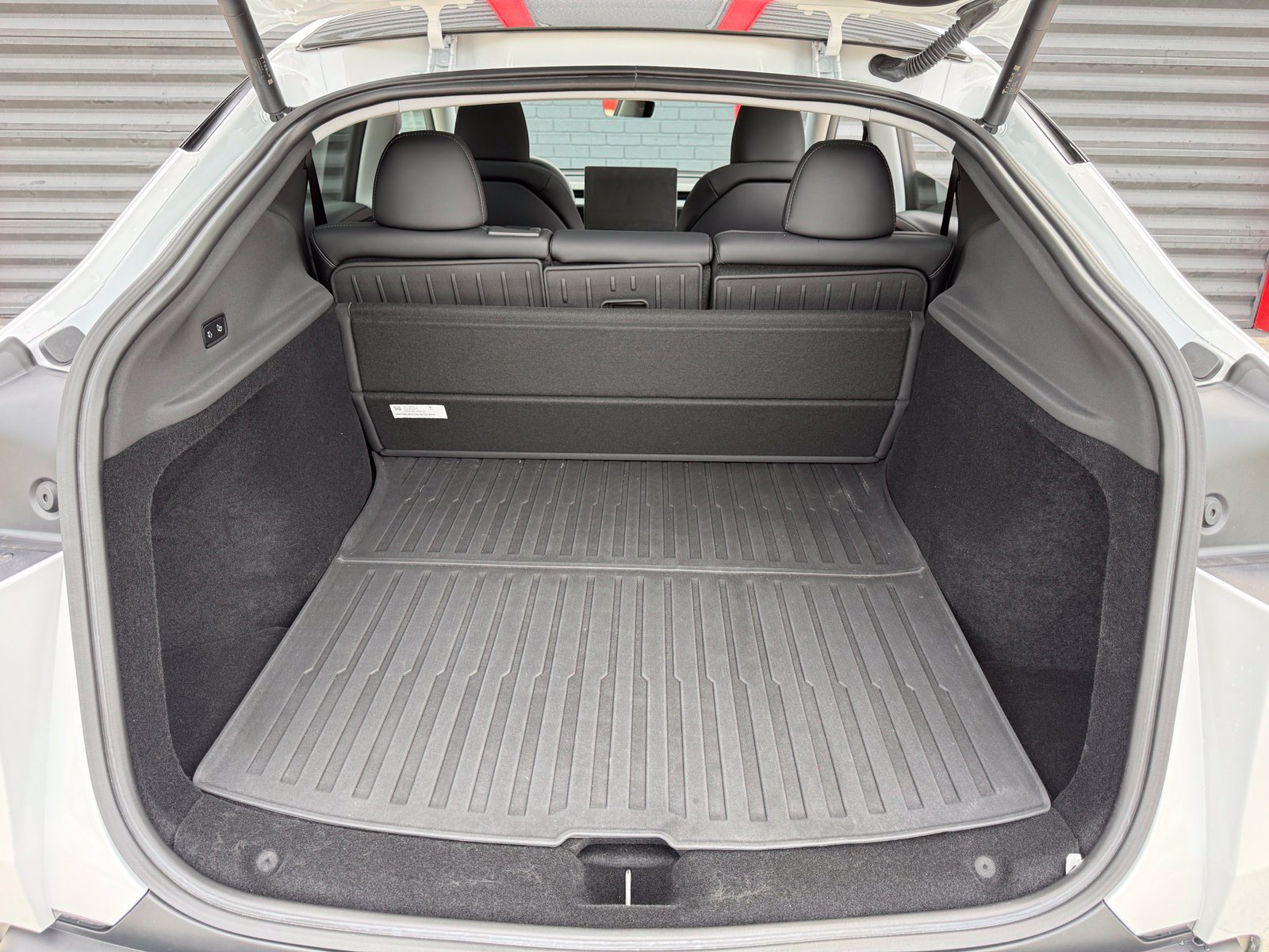 Used 2026 Tesla Model Y Long Range RWD image 20
