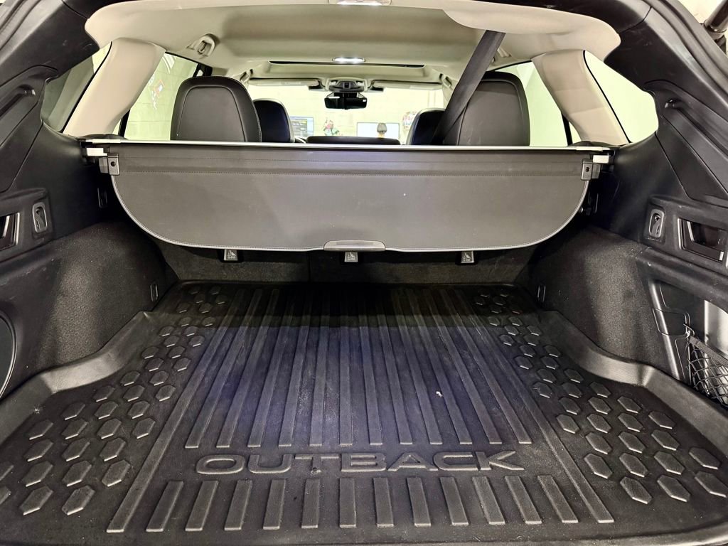 Used 2023 Subaru Outback Touring XT image 10