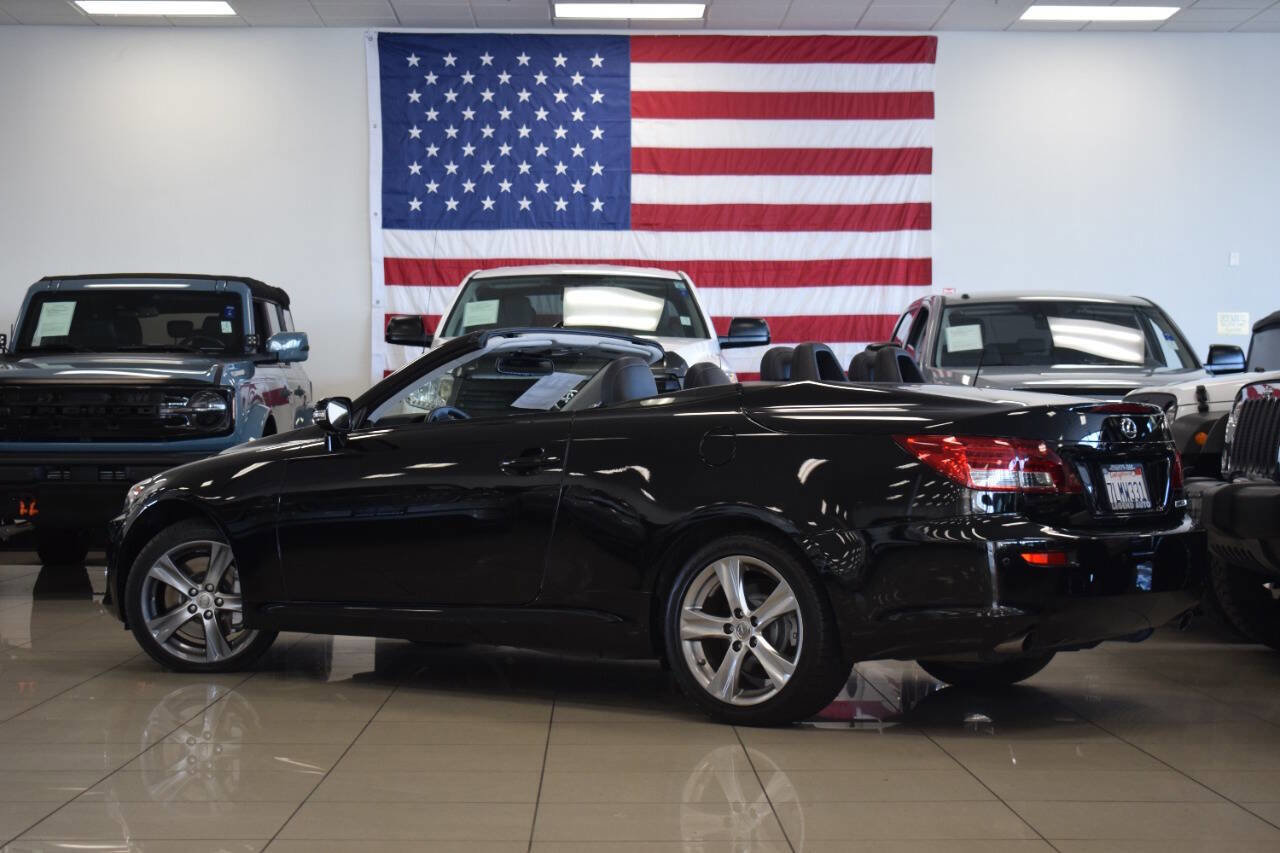 Used 2013 Lexus IS 350C Base 2dr Convertible w/ Luxury Pkg image 23