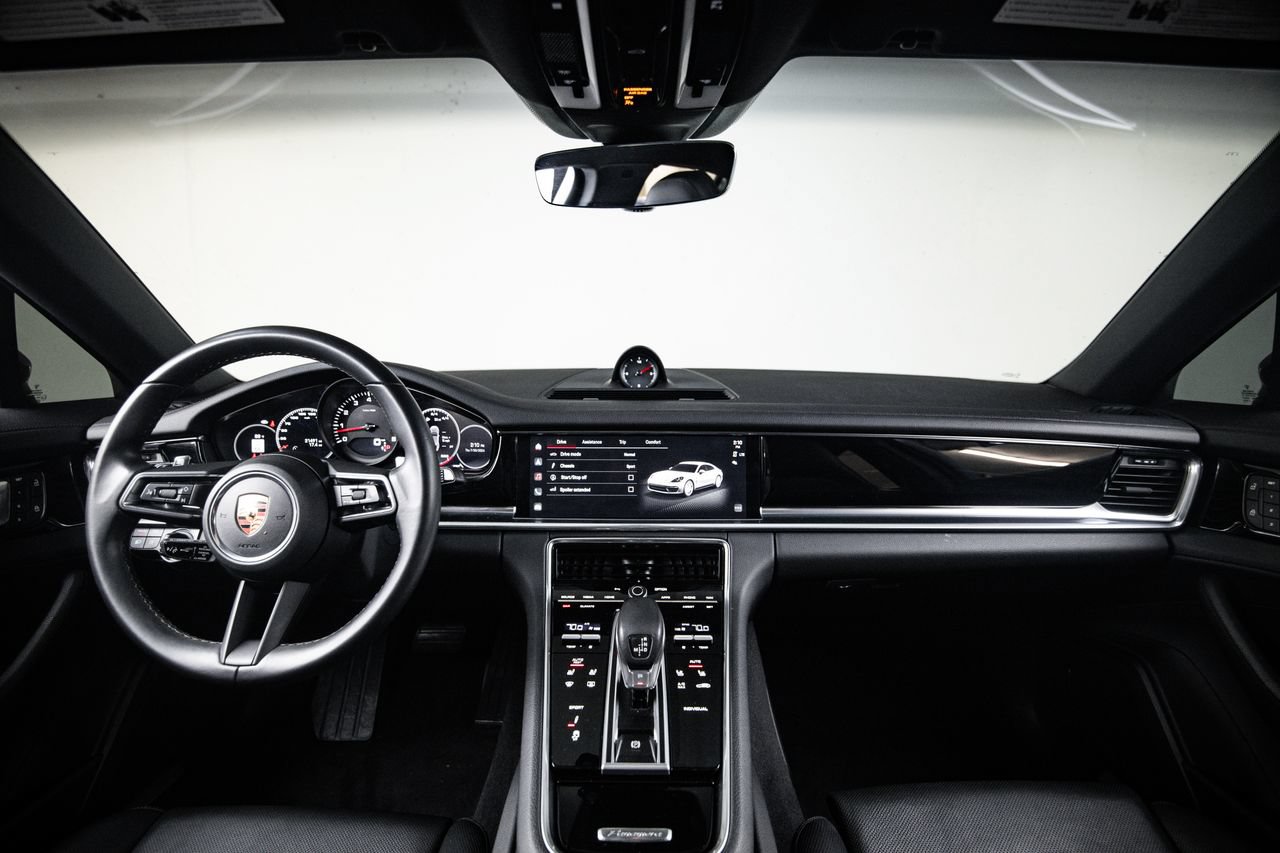 Certified 2023 Porsche Panamera image 25