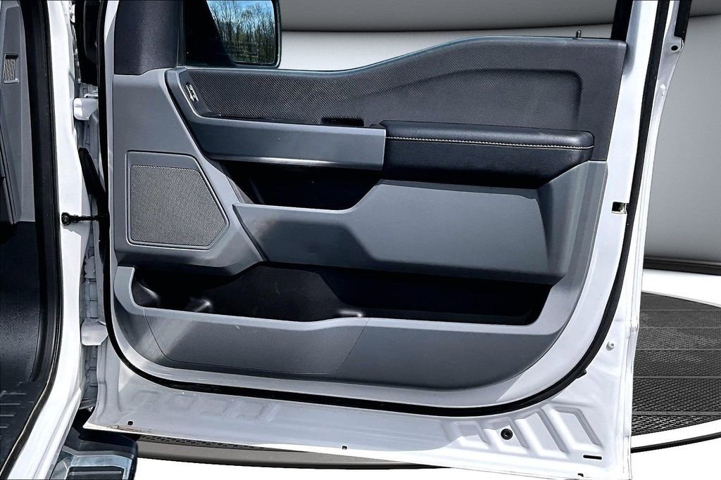 Used 2023 Ford F150 XLT w/ XTR Package image 29