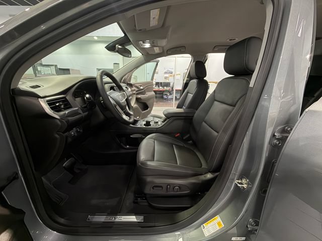 Used 2023 GMC Acadia SLT FWD image 11