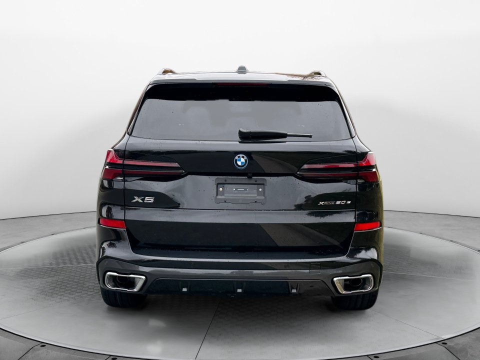 Used 2026 BMW X5 xDrive50e AWD/4WD image 6