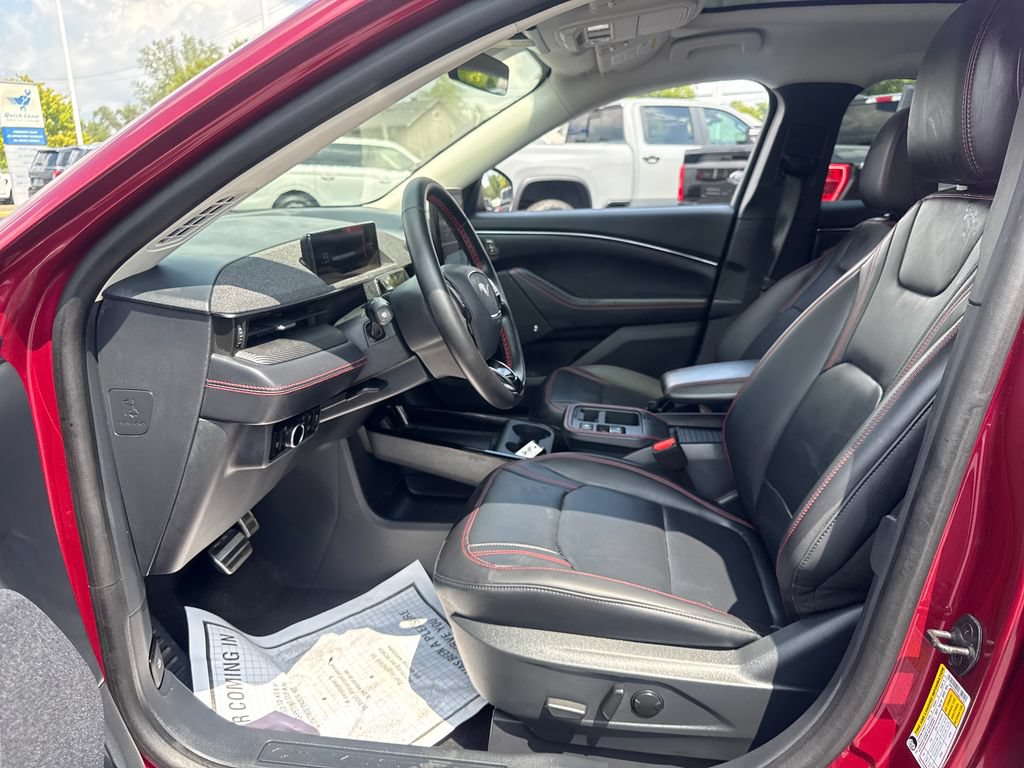 Used 2025 Ford Mustang Mach-E Premium w/ Sport Appearance Package AWD/4WD image 24