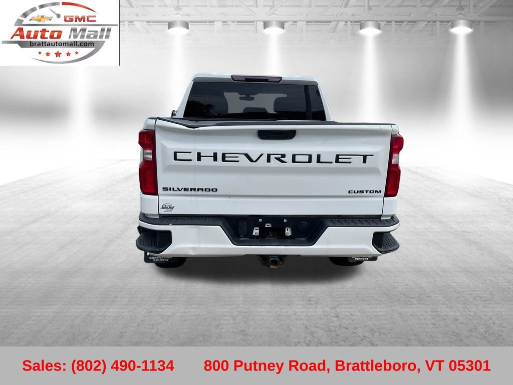 Used 2022 Chevrolet Silverado 1500 Custom w/ LPO, Dark Essentials Package AWD/4WD image 5