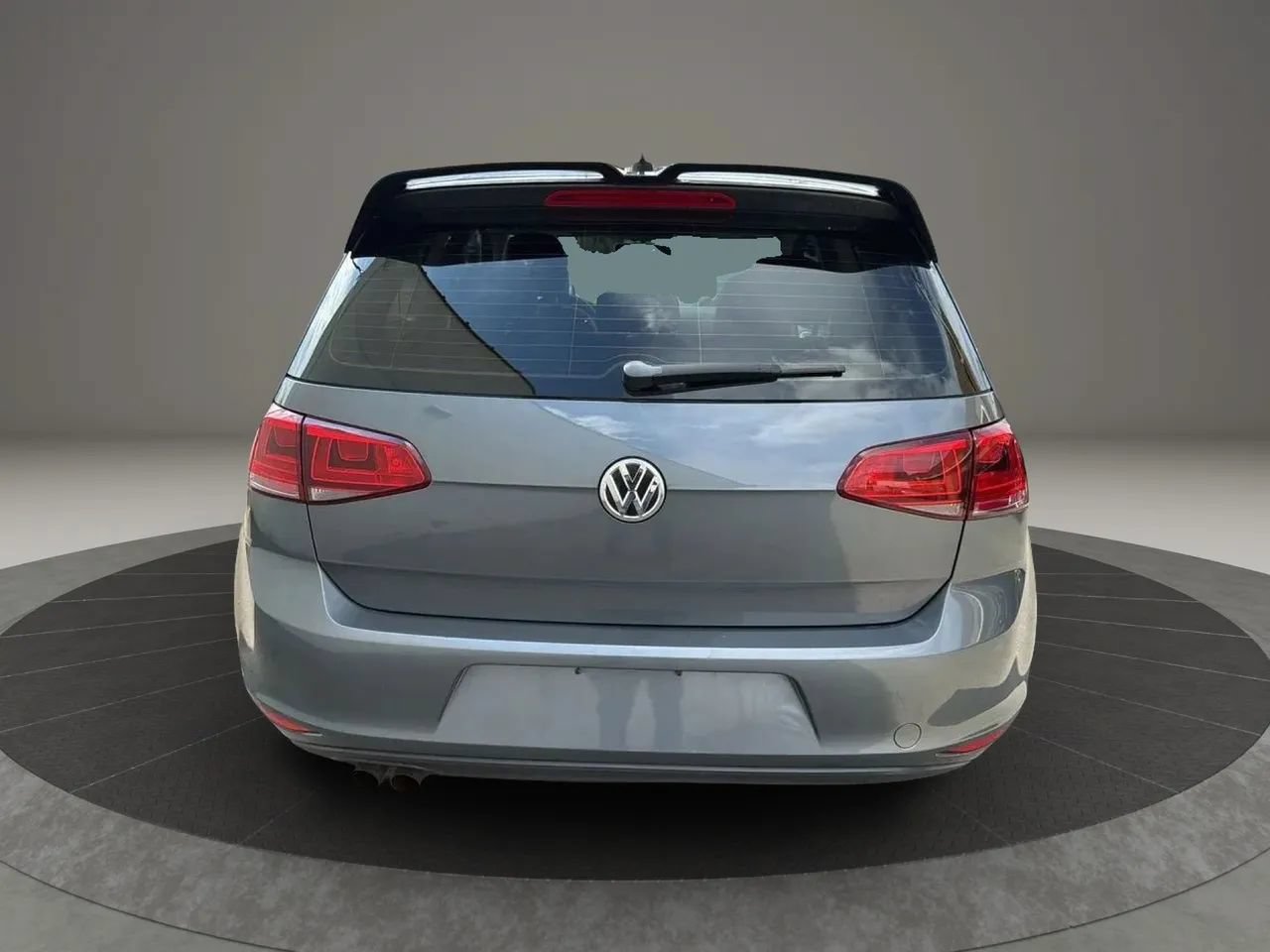 Used 2015 Volkswagen Golf S FWD image 6