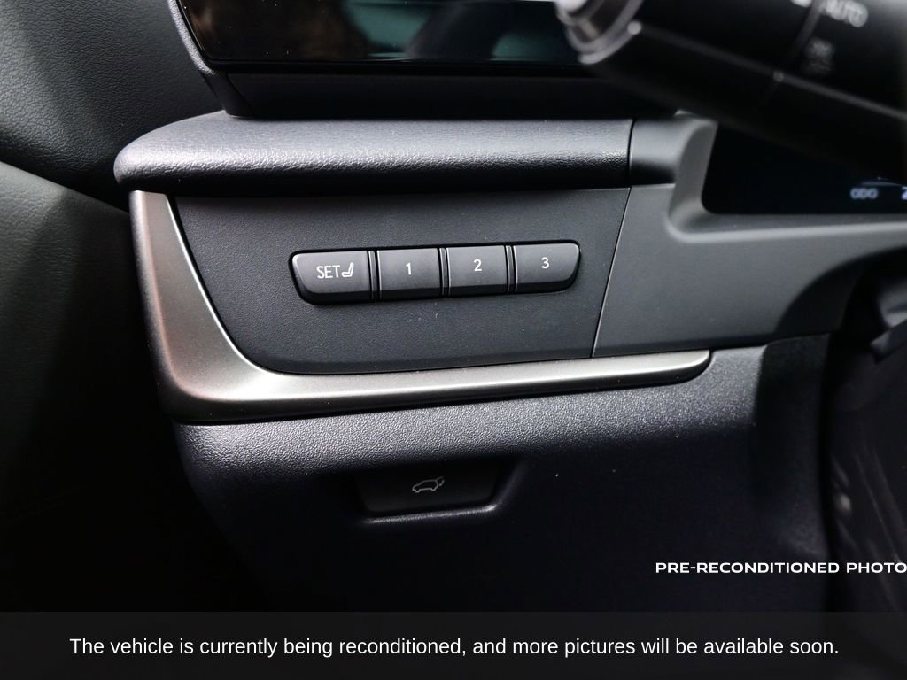 Used 2024 Lexus RZ 300e Premium image 16