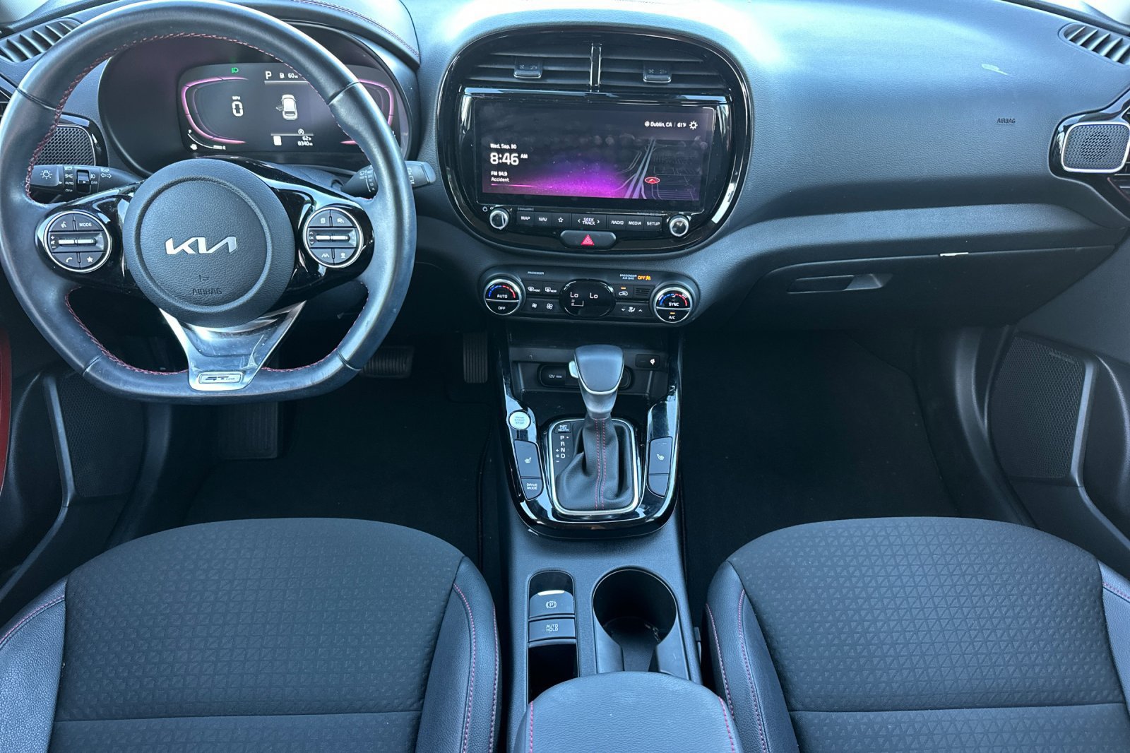 Used 2023 Kia Soul GT-Line w/ GT-Line Technology Package FWD image 15