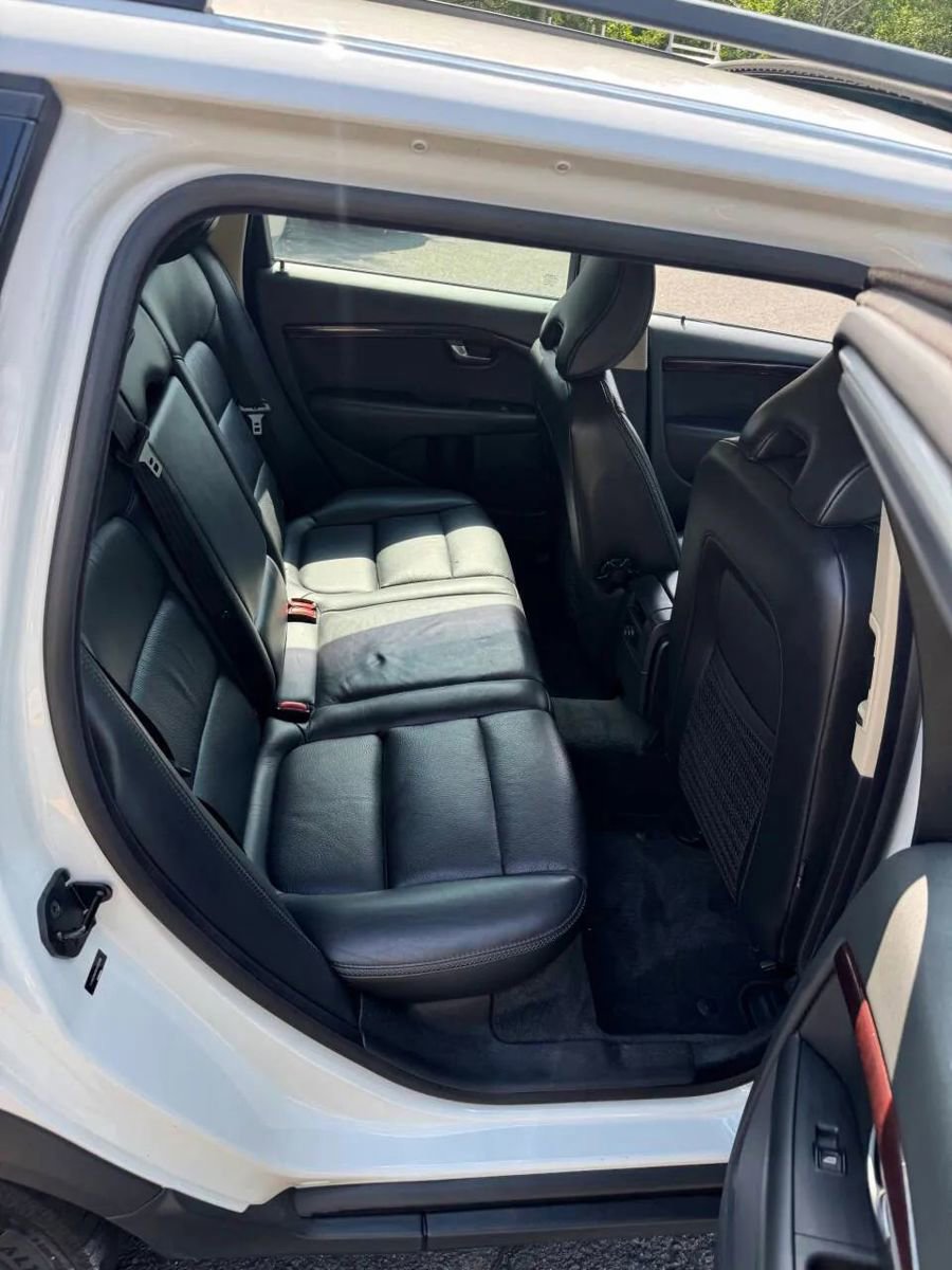 Used 2008 Volvo XC70 3.2 image 23