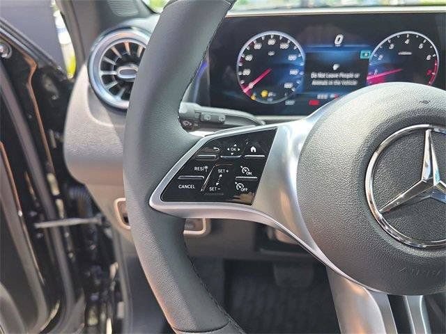 Used 2026 Mercedes-Benz GLB 250 4MATIC image 37
