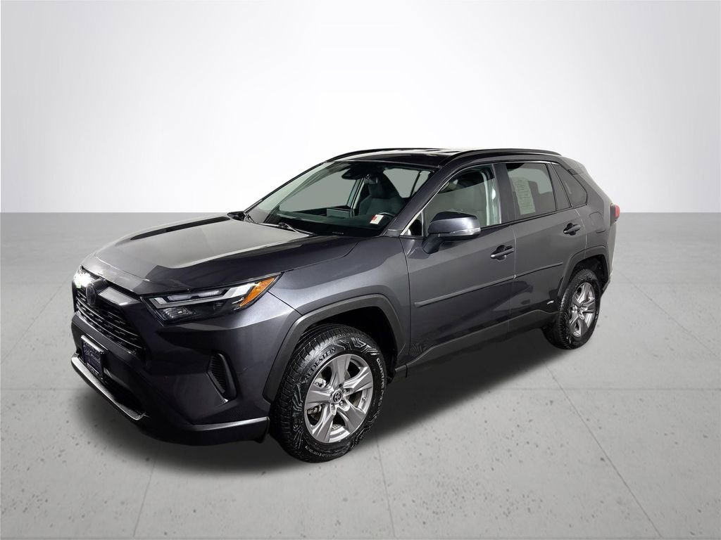 Used 2024 Toyota RAV4 LE AWD/4WD image 2
