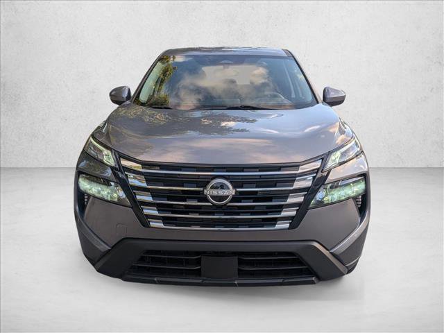 Used 2024 Nissan Rogue SV FWD image 2