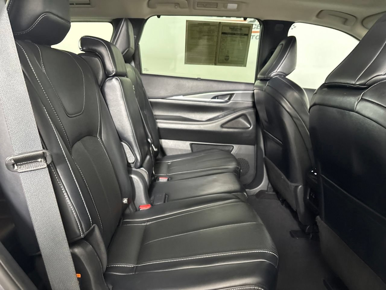 Used 2023 INFINITI QX60 Luxe FWD image 31