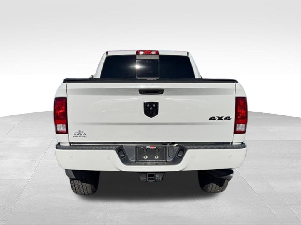 Used 2018 RAM 2500 Big Horn w/ Sport Appearance Group AWD/4WD image 6
