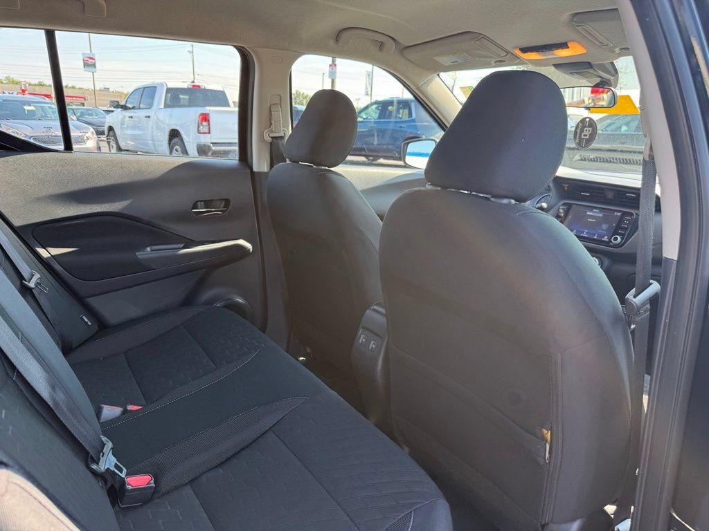 Used 2023 Nissan Kicks SV w/ Exterior Package FWD image 15