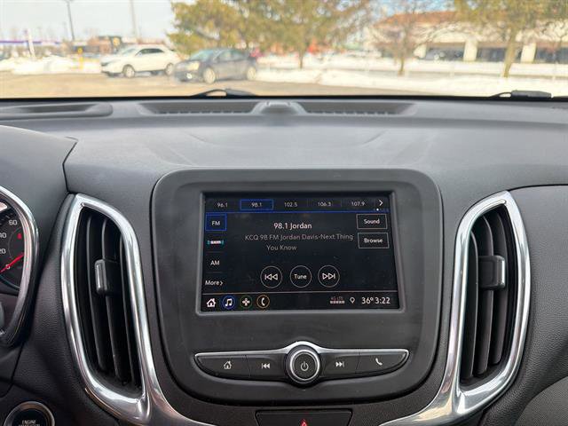 Used 2020 Chevrolet Equinox LT w/ Driver Convenience Package image 12