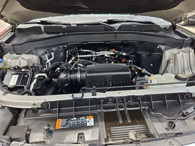 Used 2021 Ford Explorer XLT w/ Equipment Group 202A RWD image 22