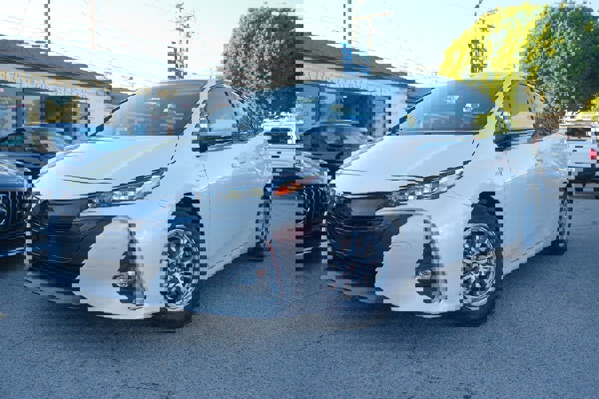 Used 2017 Toyota Prius Prime Advanced