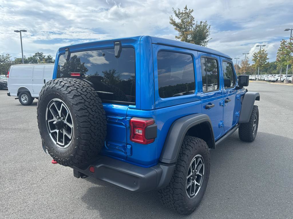 Used 2024 Jeep Wrangler Unlimited Rubicon w/ Safety Group AWD/4WD image 7