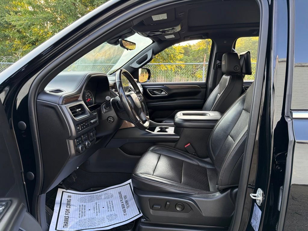Used 2021 Chevrolet Suburban High Country w/ Premium Package AWD/4WD image 26