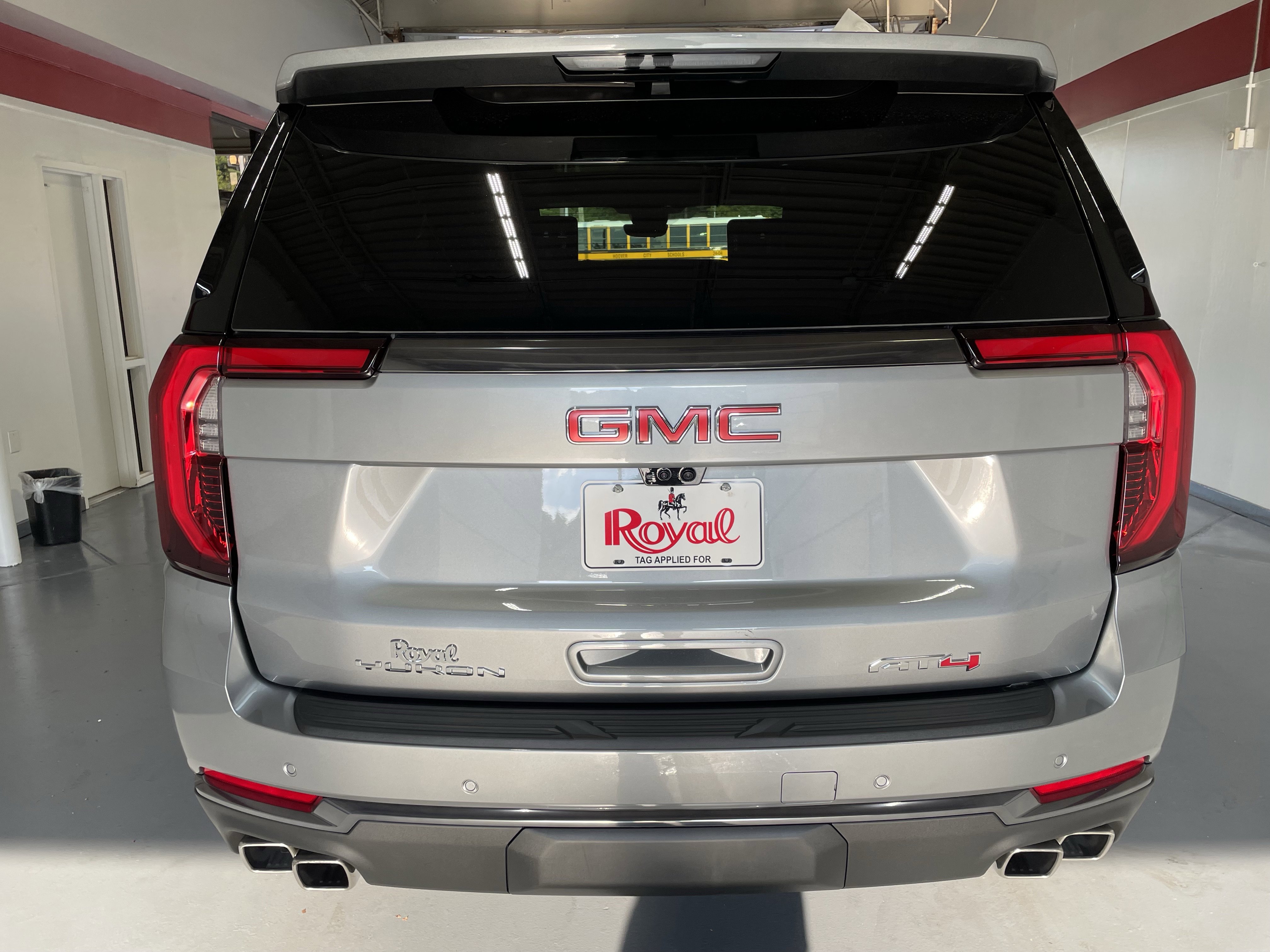 New 2025 GMC Yukon AT4 w/ AT4 Premium Plus Package image 5