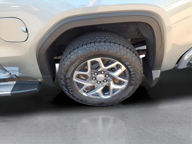 Used 2025 GMC Sierra 1500 SLT w/ SLT Premium Plus Package AWD/4WD image 21