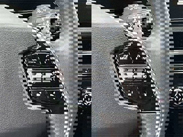 Used 2024 Kia Niro SX Touring image 14